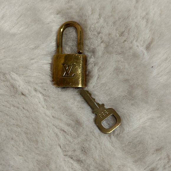 Louis Vuitton Other - #335 LV padlock and key